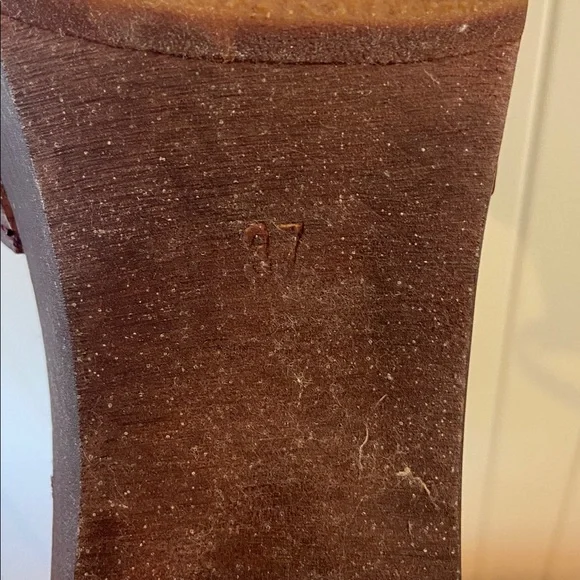 ❤️ HOST PICK ❤️ SWEDISH HASBEENS oxblood T-Strap clog heels 37 - Picture 9 of 16